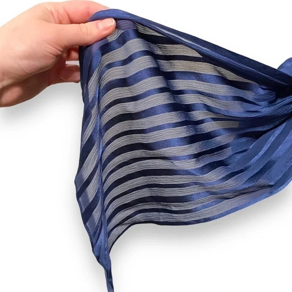 BCBGMaxAzria Timona Silk Navy Blue Shadow Stripe Strapless Gown Dress Size 0 - Picture 8 of 16